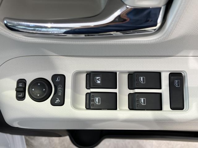 ムーヴキャンバス ストライプスＧ　届出済未使用車　禁煙車　両側電動スライドドア　衝突被害軽減ブレーキ　電子パーキング　オートブレーキホールド　前席シートヒーター　ホットカップホルダー　スマートキー　ＬＥＤヘッドライト　電動格納ミラー（50枚目）