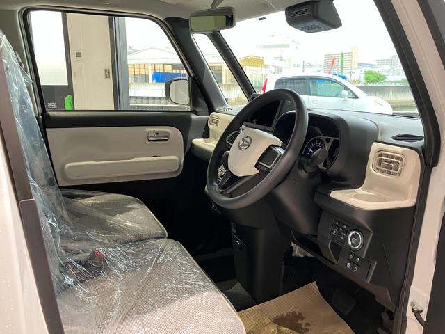 ムーヴキャンバス ストライプスＧ　届出済未使用車　禁煙車　両側電動スライドドア　衝突被害軽減ブレーキ　ＬＥＤヘッドライト　電子パーキング　オートブレーキホールド　前席シートヒーター　ホットカップホルダー　スマートキー　電動格納ミラー（17枚目）