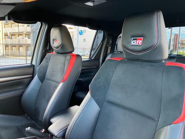 ハイラックス Ｚ　ＧＲスポーツ　ナビ　全方位カメラ　ドラレコ　衝突被害軽減ブレーキ　純正アルミホイール　フォグライト　スマートキー　オートクルーズ　フルオートエアコン　横滑防止装置　パートタイム４ＷＤ（26枚目）