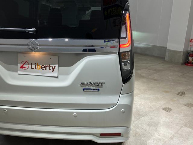 ソリオバンディット ハイブリッドMV 両側電動スライドドア 衝突被害軽減ブレーキ レーンキープアシスト パーキングセンサー クルーズコントロール 純正アルミホイール LEDヘッドライト フォグライト シートヒーター シートバックテーブル(17枚目)