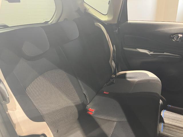 ノート ｅ－パワー　Ｘ　ナビ　ＥＴＣ　衝突被害軽減ブレーキ　純正アルミホイール　電動格納式ミラー　パーキングセンサー　レーンキープアシスト　横滑り防止機能　オートエアコン　ステアリングスイッチ　パワーウィンドウ（26枚目）