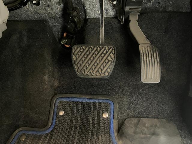 ノート ｅ－パワー　Ｘ　ナビ　ＥＴＣ　衝突被害軽減ブレーキ　純正アルミホイール　電動格納式ミラー　パーキングセンサー　レーンキープアシスト　横滑り防止機能　オートエアコン　ステアリングスイッチ　パワーウィンドウ（42枚目）