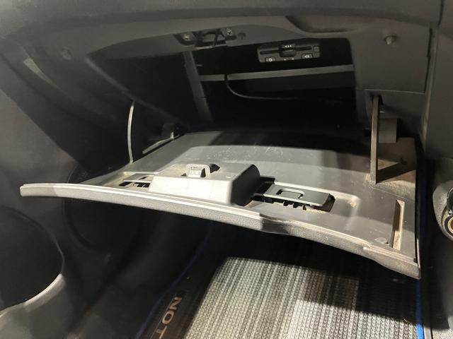 ノート ｅ－パワー　Ｘ　ナビ　ＥＴＣ　衝突被害軽減ブレーキ　純正アルミホイール　電動格納式ミラー　パーキングセンサー　レーンキープアシスト　横滑り防止機能　オートエアコン　ステアリングスイッチ　パワーウィンドウ（46枚目）