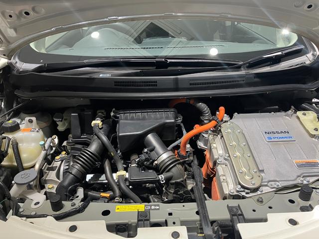 ノート ｅ－パワー　Ｘ　ナビ　ＥＴＣ　衝突被害軽減ブレーキ　純正アルミホイール　電動格納式ミラー　パーキングセンサー　レーンキープアシスト　横滑り防止機能　オートエアコン　ステアリングスイッチ　パワーウィンドウ（47枚目）