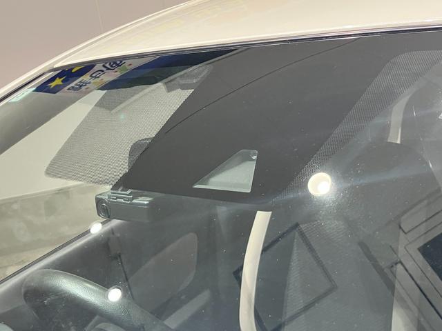 ノート ｅ－パワー　Ｘ　ナビ　ＥＴＣ　衝突被害軽減ブレーキ　純正アルミホイール　電動格納式ミラー　パーキングセンサー　レーンキープアシスト　横滑り防止機能　オートエアコン　ステアリングスイッチ　パワーウィンドウ（48枚目）