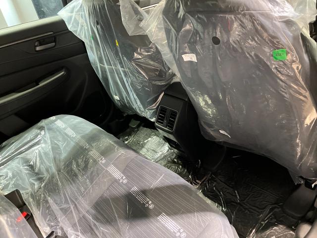ＷＲ－Ｖ Ｚ　ＨｏｎｄａＳＥＮＳＩＮＧ　アダプティブクルーズコントロール　純正アルミホイール　ＬＥＤヘッドライト　フォグライト　ＵＳＢ充電　オートリトラミラー　パドルシフト　スマートキー　本革巻ステアリング（27枚目）