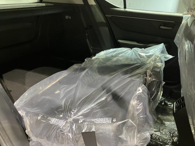 ＷＲ－Ｖ Ｚ　ＨｏｎｄａＳＥＮＳＩＮＧ　アダプティブクルーズコントロール　純正アルミホイール　ＬＥＤヘッドライト　フォグライト　ＵＳＢ充電　オートリトラミラー　パドルシフト　スマートキー　本革巻ステアリング（32枚目）