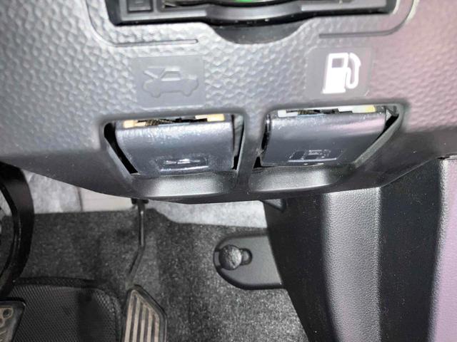 ルーミー カスタムＧ　ナビ　ＥＴＣ　両側電動スライドドア　純正アルミホイール　衝突被害軽減ブレーキ　パーキングセンサー　クルーズコントロール　電子パーキング　オートブレーキホールド　前席シートヒーター　シートバックテーブル（41枚目）