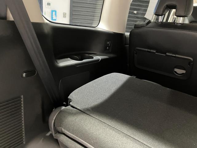 セレナ ハイウェイスターＶ　純正ナビ　全方位カメラ　ＥＴＣ　両側電動スライドドア　アダプティブクルーズコントロール　電子パーキング　オートブレーキホールド　デジタルインナーミラー　純正アルミホール　ＬＥＤヘッドライト（32枚目）