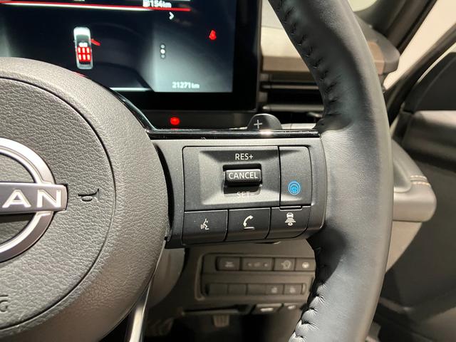 セレナ ハイウェイスターＶ　純正ナビ　全方位カメラ　ＥＴＣ　両側電動スライドドア　アダプティブクルーズコントロール　電子パーキング　オートブレーキホールド　デジタルインナーミラー　純正アルミホール　ＬＥＤヘッドライト（37枚目）