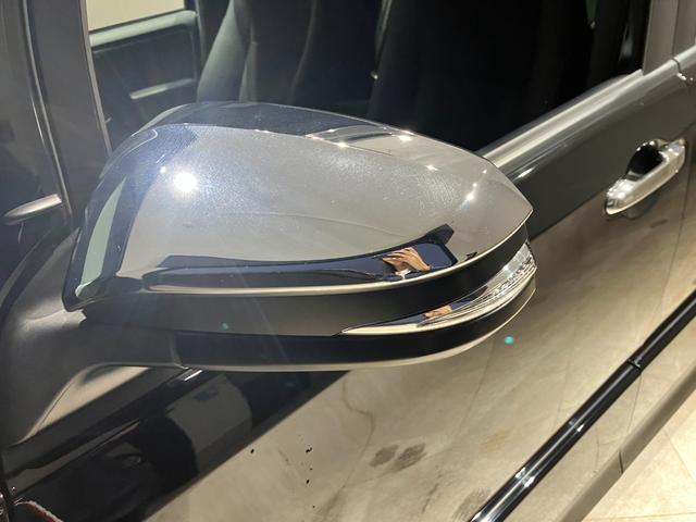 ヴォクシー ＺＳ　煌ＩＩＩ　ナビ　バックカメラ　後席モニター　ＥＴＣ　両側電動スライドドア　衝突被害軽減ブレーキ　レーンキープアシスト　純正アルミホイール　スマートキー　オートライト　ステアリングスイッチ　ＬＥＤヘッドライト（20枚目）