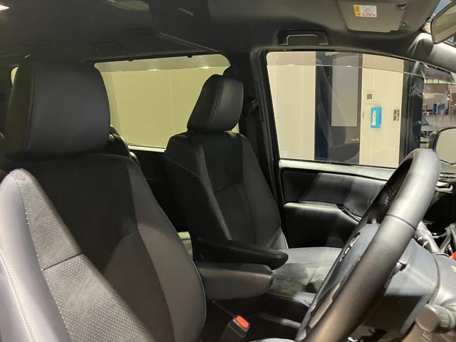 ヴォクシー ＺＳ　煌ＩＩＩ　ナビ　バックカメラ　後席モニター　ＥＴＣ　両側電動スライドドア　衝突被害軽減ブレーキ　レーンキープアシスト　純正アルミホイール　スマートキー　オートライト　ステアリングスイッチ　ＬＥＤヘッドライト（24枚目）