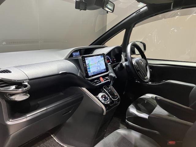 ヴォクシー ＺＳ　煌ＩＩＩ　ナビ　バックカメラ　後席モニター　ＥＴＣ　両側電動スライドドア　衝突被害軽減ブレーキ　レーンキープアシスト　純正アルミホイール　スマートキー　オートライト　ステアリングスイッチ　ＬＥＤヘッドライト（27枚目）