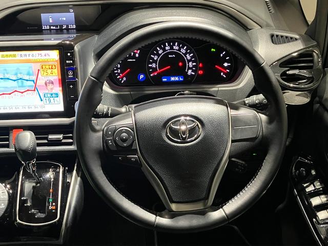 ヴォクシー ＺＳ　煌ＩＩＩ　ナビ　バックカメラ　後席モニター　ＥＴＣ　両側電動スライドドア　衝突被害軽減ブレーキ　レーンキープアシスト　純正アルミホイール　スマートキー　オートライト　ステアリングスイッチ　ＬＥＤヘッドライト（35枚目）