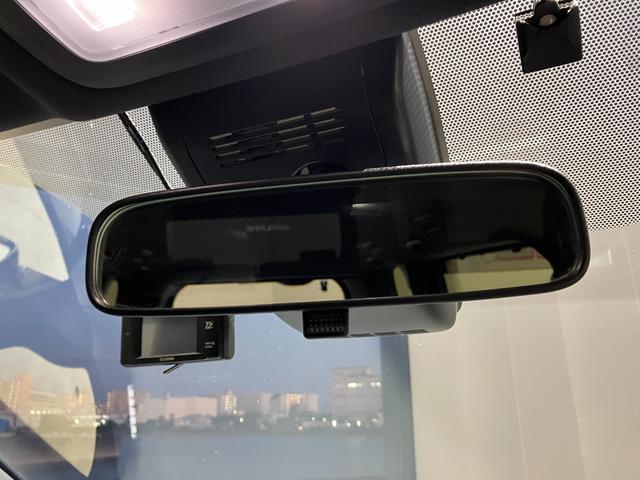 ヴォクシー ＺＳ　煌ＩＩＩ　ナビ　バックカメラ　後席モニター　ＥＴＣ　両側電動スライドドア　衝突被害軽減ブレーキ　レーンキープアシスト　純正アルミホイール　スマートキー　オートライト　ステアリングスイッチ　ＬＥＤヘッドライト（45枚目）