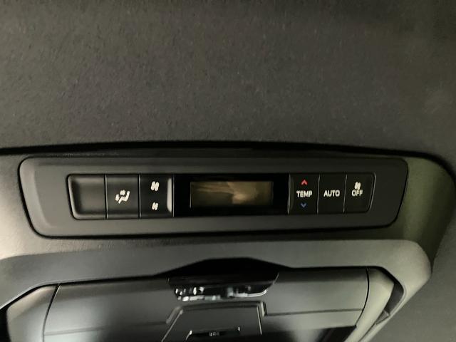 ヴォクシー ＺＳ　煌ＩＩＩ　ナビ　バックカメラ　後席モニター　ＥＴＣ　両側電動スライドドア　衝突被害軽減ブレーキ　レーンキープアシスト　純正アルミホイール　スマートキー　オートライト　ステアリングスイッチ　ＬＥＤヘッドライト（53枚目）