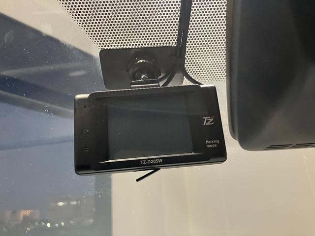 ヴォクシー ＺＳ　煌ＩＩＩ　ナビ　バックカメラ　後席モニター　ＥＴＣ　両側電動スライドドア　衝突被害軽減ブレーキ　レーンキープアシスト　純正アルミホイール　スマートキー　オートライト　ステアリングスイッチ　ＬＥＤヘッドライト（58枚目）