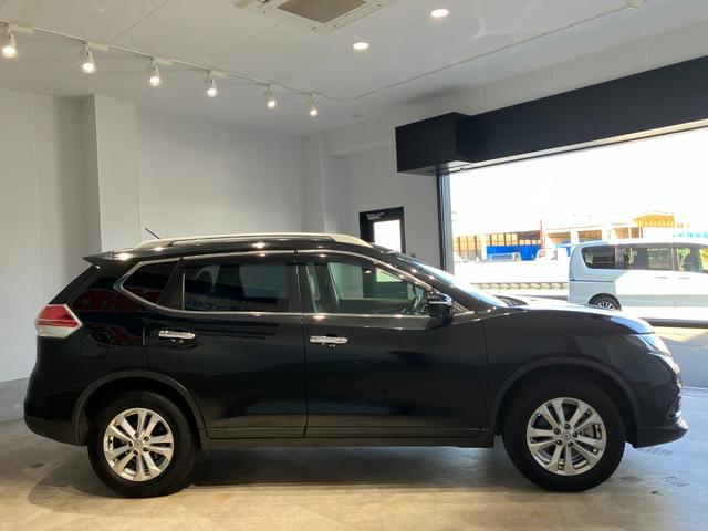 エクストレイル 20Xt エマージェンシーブレーキパッケージ ナビ 全方位カメラ ETC デジタルインナーミラー 衝突被害軽減ブレーキ クルーズコントロール 電動リアゲート 純正アルミホイール フォグライト ルーフレール オートライト 前席シートヒーター(12枚目)