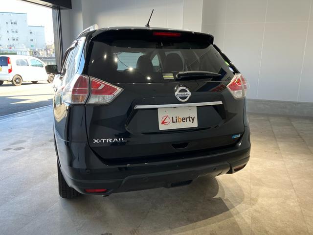 エクストレイル 20Xt エマージェンシーブレーキパッケージ ナビ 全方位カメラ ETC デジタルインナーミラー 衝突被害軽減ブレーキ クルーズコントロール 電動リアゲート 純正アルミホイール フォグライト ルーフレール オートライト 前席シートヒーター(13枚目)