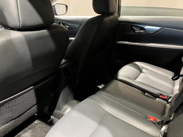 エクストレイル 20Xt エマージェンシーブレーキパッケージ ナビ 全方位カメラ ETC デジタルインナーミラー 衝突被害軽減ブレーキ クルーズコントロール 電動リアゲート 純正アルミホイール フォグライト ルーフレール オートライト 前席シートヒーター(27枚目)