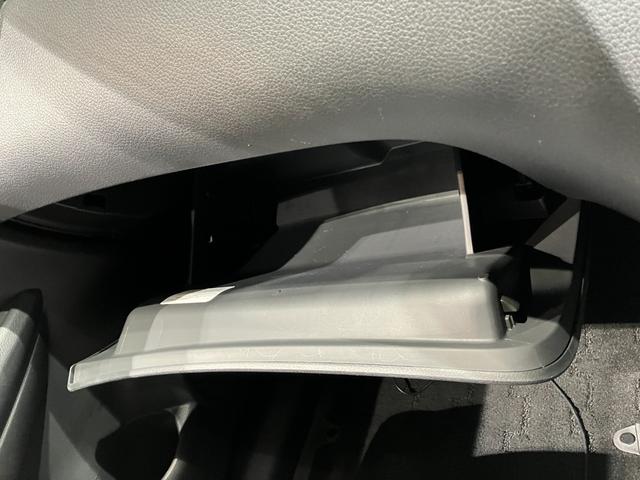 エクストレイル 20Xt エマージェンシーブレーキパッケージ ナビ 全方位カメラ ETC デジタルインナーミラー 衝突被害軽減ブレーキ クルーズコントロール 電動リアゲート 純正アルミホイール フォグライト ルーフレール オートライト 前席シートヒーター(48枚目)