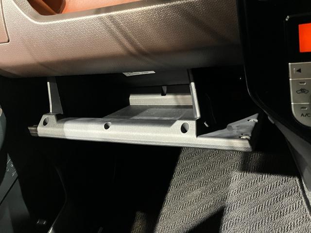 タンク Ｇ　Ｓ　ナビ　バックカメラ　ＥＴＣ　両側電動スライドドア　衝突被害軽減ブレーキ　スマートキー　電動格納式ミラー　オートエアコン　アイドリングストップ　横滑り防止機能　マニュアルレベリング　ステアリングスイッチ（45枚目）