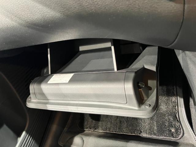 ノート X 純正ナビ 全方位カメラ ETC 衝突被害軽減ブレーキ 電子パーキング オートブレーキホールド 純正アルミホイール ステアリングスイッチ スマートキー オートライト 電動格納式ミラー(50枚目)