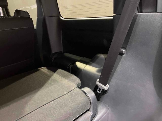 ヴォクシー ＺＳ　煌　純正ナビ　バックカメラ　ＥＴＣ　両側電動スライドドア　Ｂｌｕｅｔｏｏｔｈ　衝突被害軽減ブレーキ　レーンキープアシスト　純正アルミホイール　ステアリングスイッチ　シートバックテーブル　ロールサンシェード（22枚目）