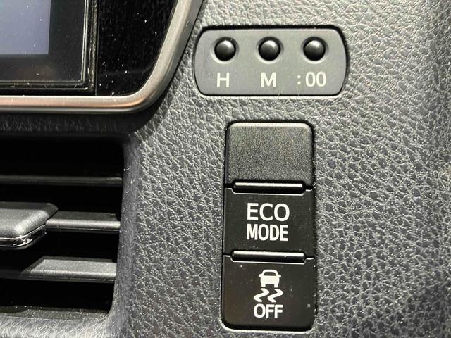 ヴォクシー ＺＳ　煌　純正ナビ　バックカメラ　ＥＴＣ　両側電動スライドドア　Ｂｌｕｅｔｏｏｔｈ　衝突被害軽減ブレーキ　レーンキープアシスト　純正アルミホイール　ステアリングスイッチ　シートバックテーブル　ロールサンシェード（43枚目）