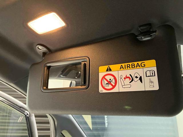 ヴォクシー ＺＳ　煌　純正ナビ　バックカメラ　ＥＴＣ　両側電動スライドドア　Ｂｌｕｅｔｏｏｔｈ　衝突被害軽減ブレーキ　レーンキープアシスト　純正アルミホイール　ステアリングスイッチ　シートバックテーブル　ロールサンシェード（52枚目）