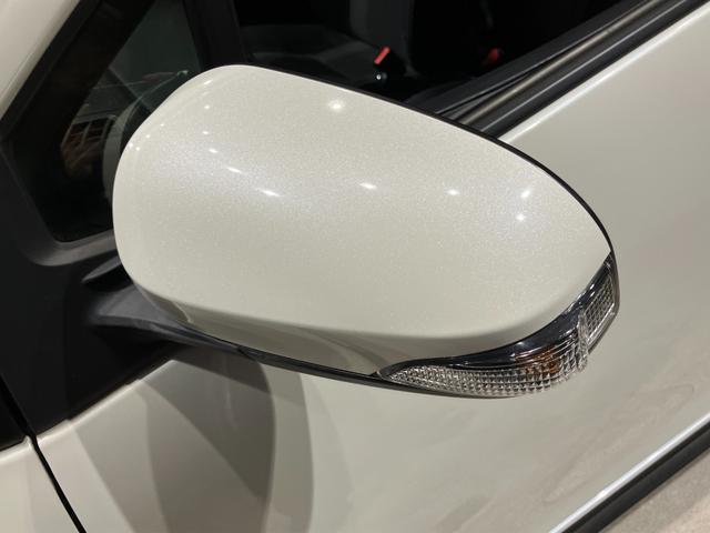 アクア クロスオーバー　純正ナビ　バックカメラ　ＥＴＣ　Ｂｌｕｅｔｏｏｔｈ接続　純正アルミホイール　ルーフレール　衝突被害軽減ブレーキ　レーンキープアシスト　オートハイビーム　シートヒーター　スマートキー　電動格納式ミラー（20枚目）