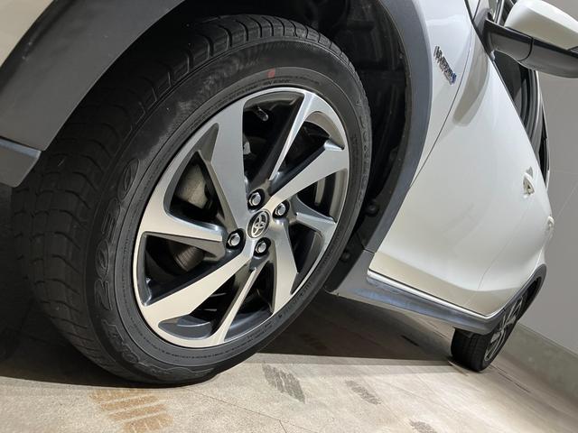 アクア クロスオーバー　純正ナビ　バックカメラ　ＥＴＣ　Ｂｌｕｅｔｏｏｔｈ接続　純正アルミホイール　ルーフレール　衝突被害軽減ブレーキ　レーンキープアシスト　オートハイビーム　シートヒーター　スマートキー　電動格納式ミラー（24枚目）