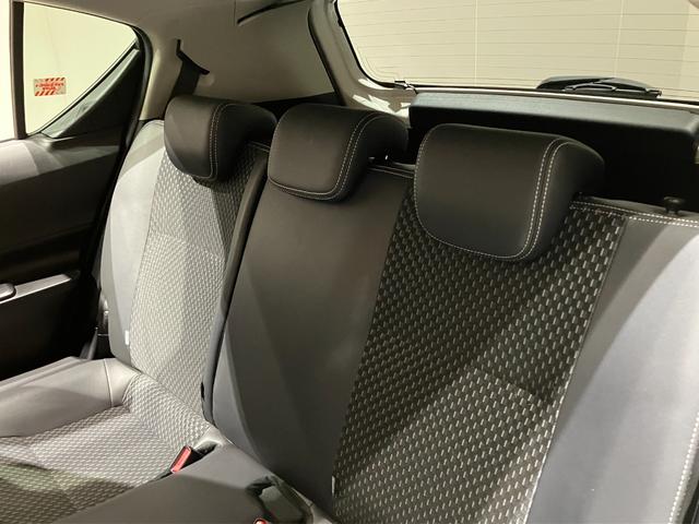 アクア クロスオーバー　純正ナビ　バックカメラ　ＥＴＣ　Ｂｌｕｅｔｏｏｔｈ接続　純正アルミホイール　ルーフレール　衝突被害軽減ブレーキ　レーンキープアシスト　オートハイビーム　シートヒーター　スマートキー　電動格納式ミラー（33枚目）