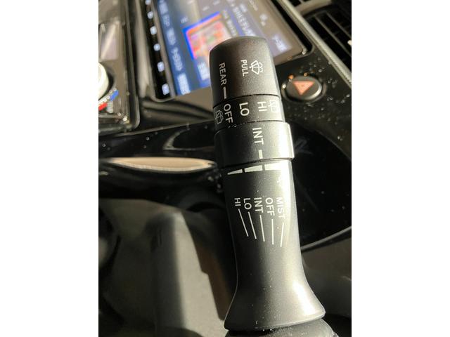 アクア クロスオーバー　純正ナビ　バックカメラ　ＥＴＣ　Ｂｌｕｅｔｏｏｔｈ接続　純正アルミホイール　ルーフレール　衝突被害軽減ブレーキ　レーンキープアシスト　オートハイビーム　シートヒーター　スマートキー　電動格納式ミラー（40枚目）