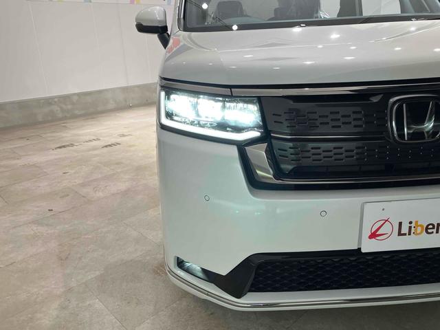 ステップワゴン スパーダ HondaSENSING 両側電動スライドドア 追従型クルーズコントロール 純正アルミホイール 電動リアゲート 電子パーキング オートブレーキホールド シートヒーター 後席エアコン 2列目オットマン(17枚目)