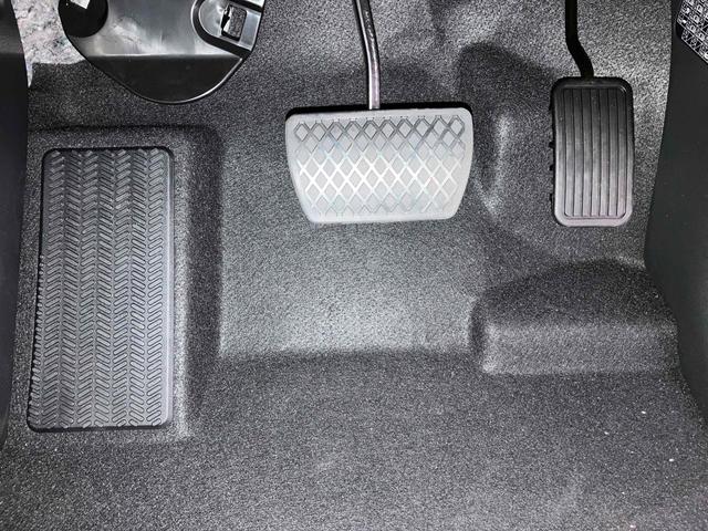 ステップワゴン スパーダ HondaSENSING 両側電動スライドドア 追従型クルーズコントロール 純正アルミホイール 電動リアゲート 電子パーキング オートブレーキホールド シートヒーター 後席エアコン 2列目オットマン(24枚目)