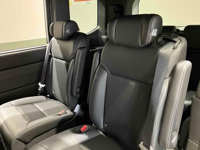 ステップワゴン スパーダ HondaSENSING 両側電動スライドドア 追従型クルーズコントロール 純正アルミホイール 電動リアゲート 電子パーキング オートブレーキホールド シートヒーター 後席エアコン 2列目オットマン(29枚目)