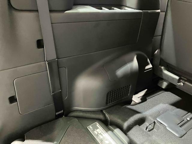ステップワゴン スパーダ HondaSENSING 両側電動スライドドア 追従型クルーズコントロール 純正アルミホイール 電動リアゲート 電子パーキング オートブレーキホールド シートヒーター 後席エアコン 2列目オットマン(31枚目)