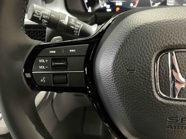 ステップワゴン スパーダ HondaSENSING 両側電動スライドドア 追従型クルーズコントロール 純正アルミホイール 電動リアゲート 電子パーキング オートブレーキホールド シートヒーター 後席エアコン 2列目オットマン(35枚目)