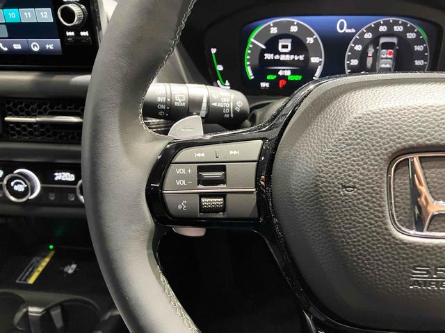 ＺＲ－Ｖ ｅ：ＨＥＶ　Ｚ　ＨｏｎｄａＣＯＮＮＥＣＴ対応ディスプレー　全方位カメラ　ＡｐｐｌｅＣａｒＰｌａｙ　ＥＴＣ　ＨｏｎｄａＳＥＮＳＩＮＧ　アダプティブクルーズコントロール　電動リアゲート　純正アルミホイール　電子パーキング（38枚目）