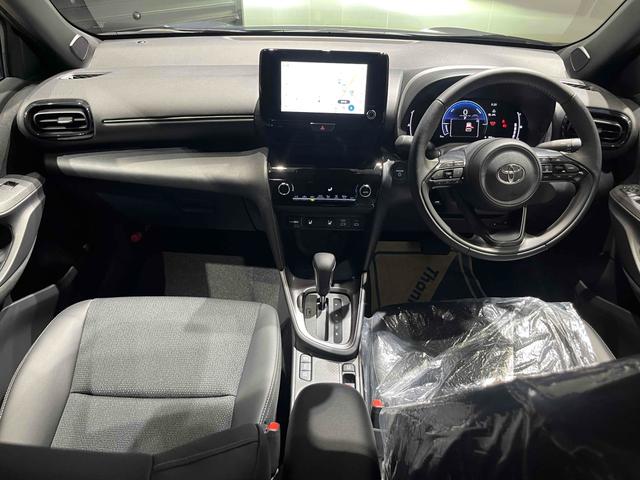 ヤリスクロス ハイブリッドZ ディスプレオーディオ 全方位カメラ Bluetooth接続 ETC 純正アルミホイール 電動シート クルーズコントロール LEDヘッドライト ハンドルヒーター 前席シートヒーター 電子パーキング(36枚目)