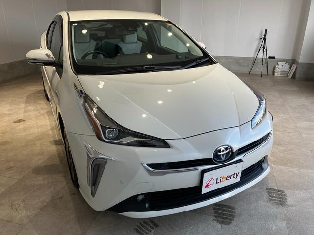 プリウス Aプレミアム ツーリングセレクション クリアランスソナー レーンアシスト オートクルーズコントロール パークアシスト 衝突被害軽減システム バックカメラ アルミホイール オートマチックハイビーム オートライト(8枚目)