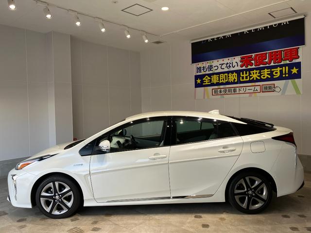 プリウス Aプレミアム ツーリングセレクション クリアランスソナー レーンアシスト オートクルーズコントロール パークアシスト 衝突被害軽減システム バックカメラ アルミホイール オートマチックハイビーム オートライト(10枚目)