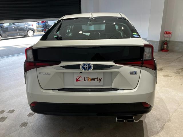 プリウス Aプレミアム ツーリングセレクション クリアランスソナー レーンアシスト オートクルーズコントロール パークアシスト 衝突被害軽減システム バックカメラ アルミホイール オートマチックハイビーム オートライト(12枚目)