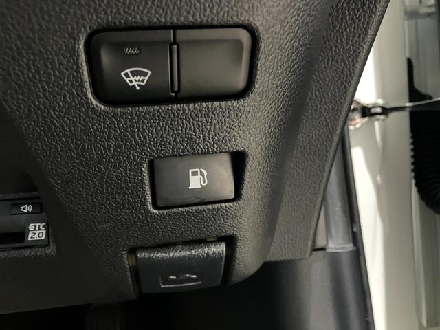 プリウス Aプレミアム ツーリングセレクション クリアランスソナー レーンアシスト オートクルーズコントロール パークアシスト 衝突被害軽減システム バックカメラ アルミホイール オートマチックハイビーム オートライト(41枚目)