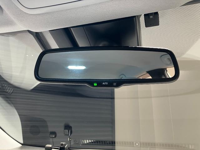 プリウス Aプレミアム ツーリングセレクション クリアランスソナー レーンアシスト オートクルーズコントロール パークアシスト 衝突被害軽減システム バックカメラ アルミホイール オートマチックハイビーム オートライト(44枚目)