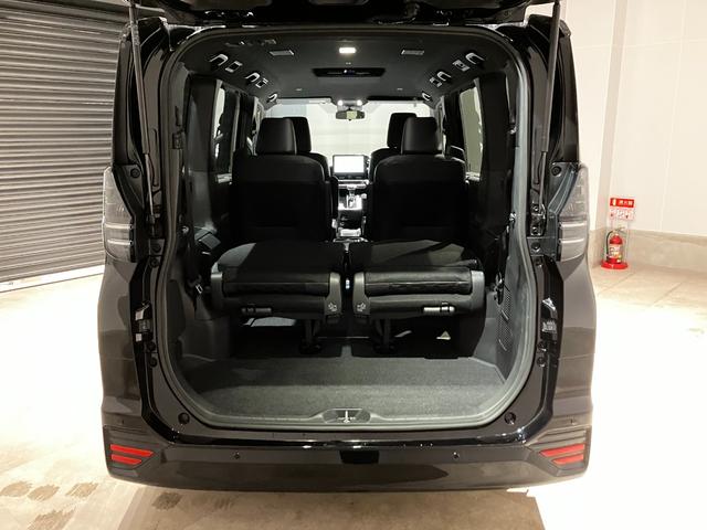 ヴォクシー ハイブリッドＳ－Ｚ　ナビ　バックカメラ　クリアランスソナー　オートクルーズコントロール　レーンアシスト　衝突被害軽減システム　両側電動スライドドア　オートマチックハイビーム　オートライト　ＬＥＤヘッドランプ　スマートキー（18枚目）