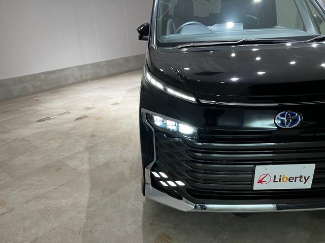 ヴォクシー ハイブリッドＳ－Ｚ　ナビ　バックカメラ　クリアランスソナー　オートクルーズコントロール　レーンアシスト　衝突被害軽減システム　両側電動スライドドア　オートマチックハイビーム　オートライト　ＬＥＤヘッドランプ　スマートキー（22枚目）