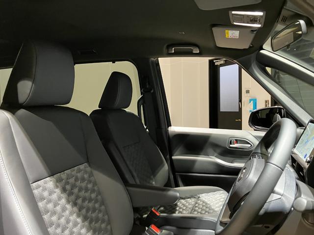 ヴォクシー ハイブリッドＳ－Ｚ　ナビ　バックカメラ　クリアランスソナー　オートクルーズコントロール　レーンアシスト　衝突被害軽減システム　両側電動スライドドア　オートマチックハイビーム　オートライト　ＬＥＤヘッドランプ　スマートキー（28枚目）