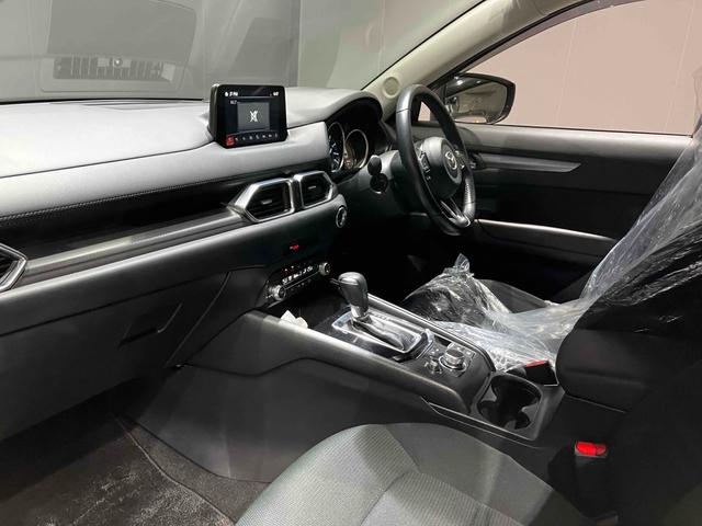 ＣＸ－５ ＸＤ　スマートエディション　ＥＴＣ　全周囲カメラ　クリアランスソナー　レーンアシスト　オートライト　アルミホイール　スマートキー　アイドリングストップ　電動格納ミラー　ＡＴ　盗難防止システム　衝突安全ボディ　Ｂｌｕｅｔｏｏｔｈ（25枚目）